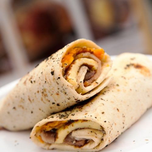 Breakfast burrito wraps (per person)